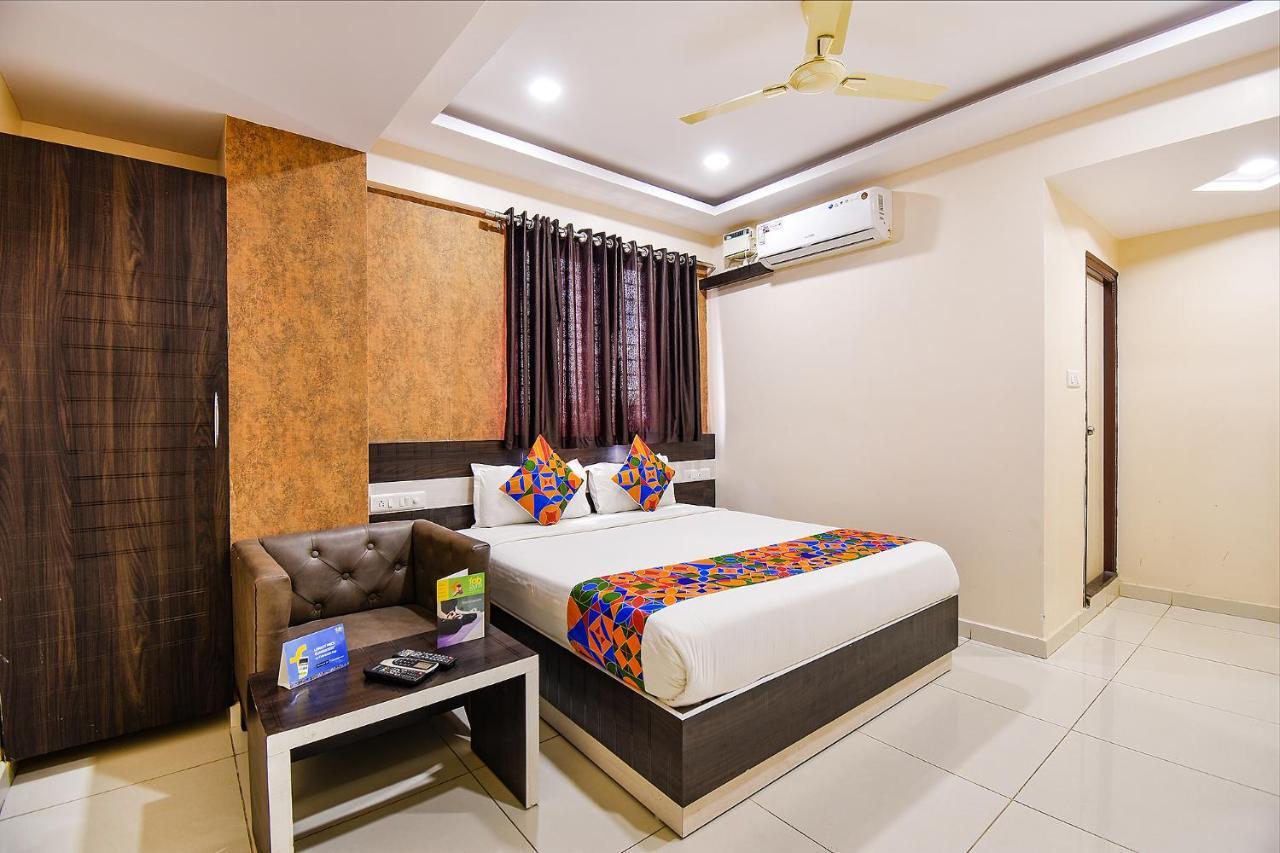 Fabhotel Rotano Suites - Yelahanka Bangalore Exterior foto