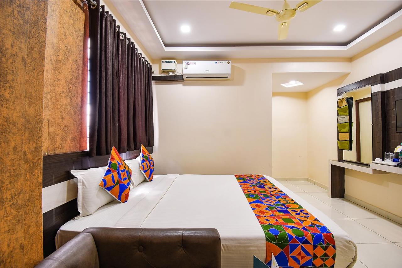 Fabhotel Rotano Suites - Yelahanka Bangalore Exterior foto